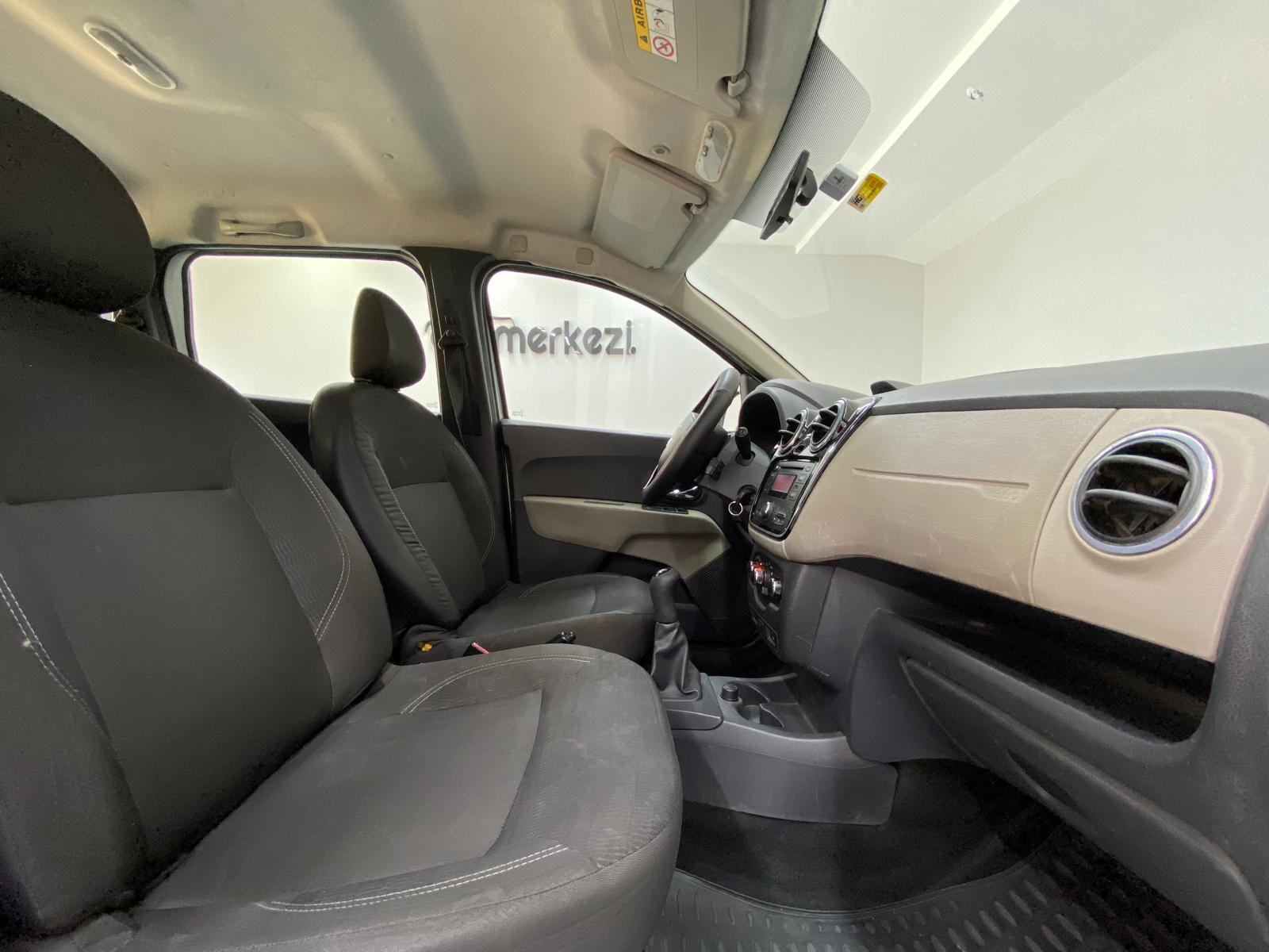 DACIA LODGY 19